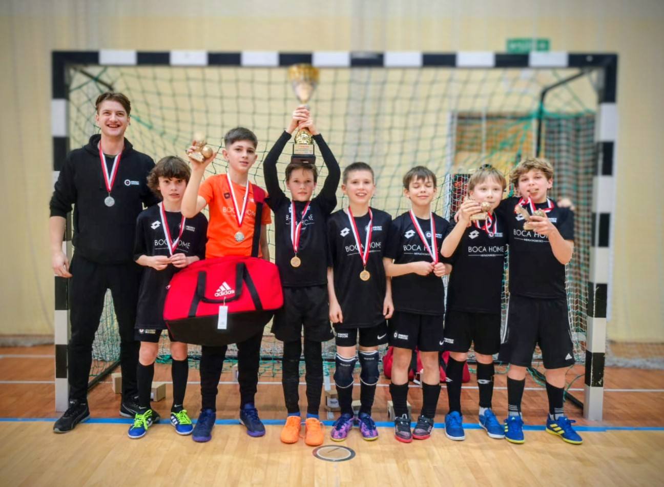 Mistrzowie Halowego Turnieju Piłki Nożnej ,,VI Turniej Bitwy Falenickiej 1939"