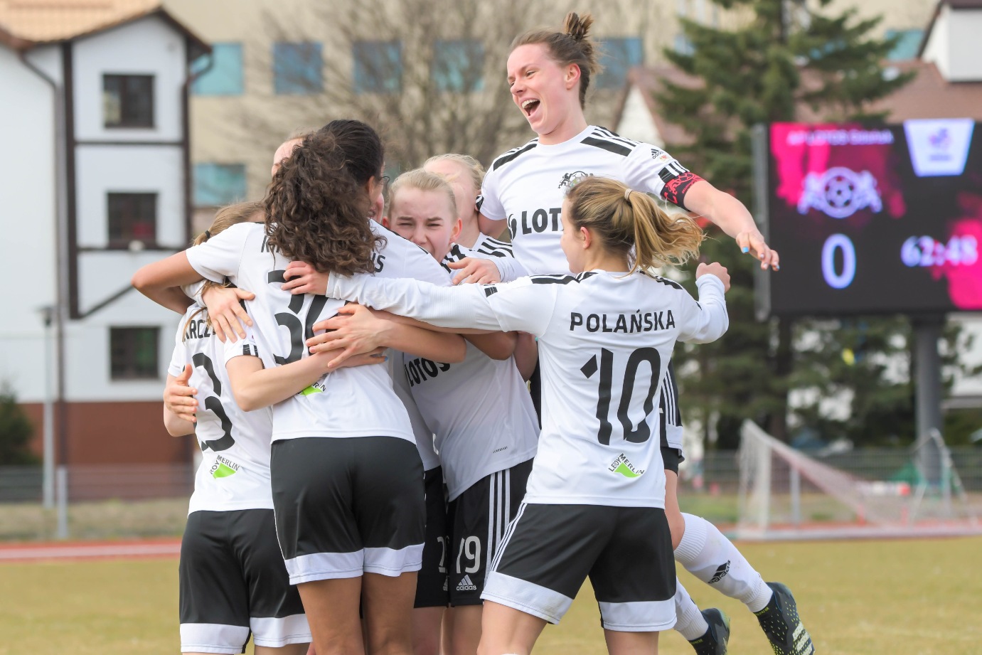 Pierwsze wiosenne punkty AP ORLEN Gdańsk kobieca piłka nożna