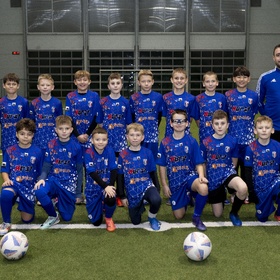 Orlik E1 z przetarciem w piłce 9-cio osobowej