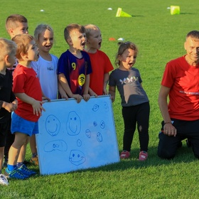 Zapisz swoje dziecko do  KS Dozamet Connector !