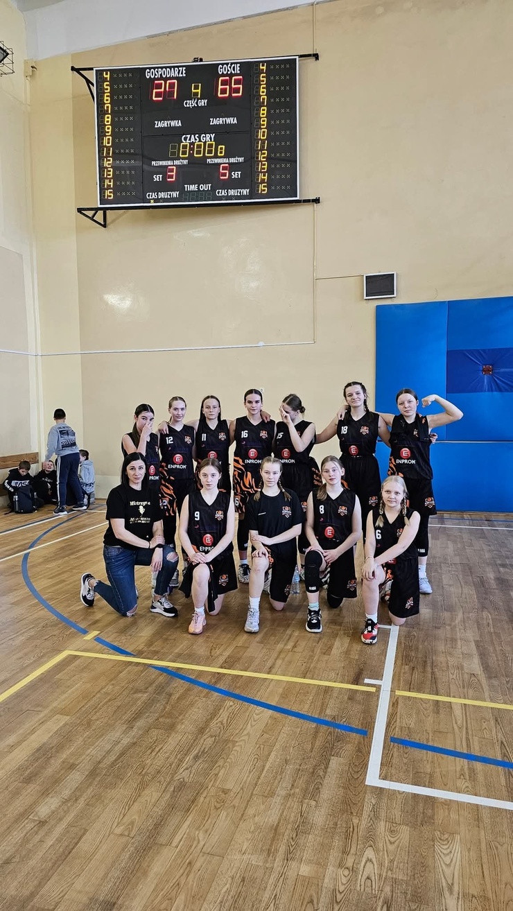 Dziewczyny rocznik 2011/12