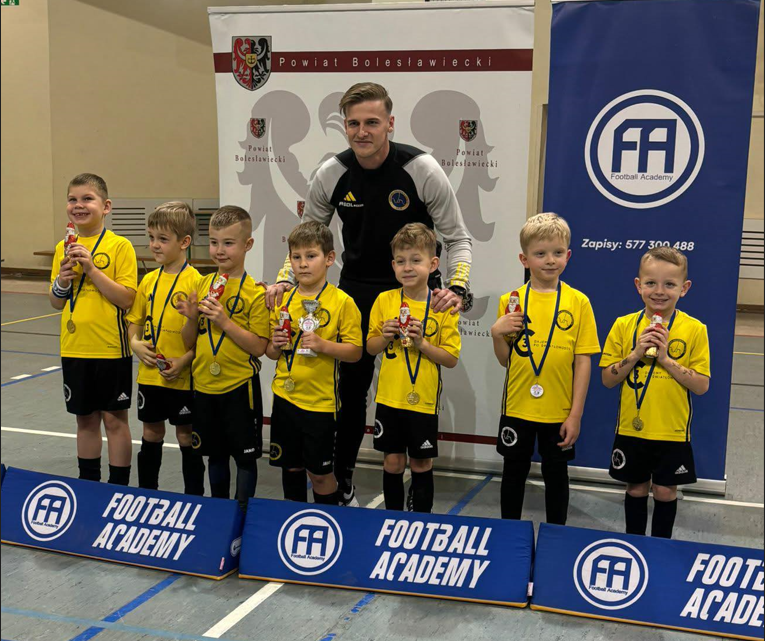 Podsumowanie weekendowych turniejów