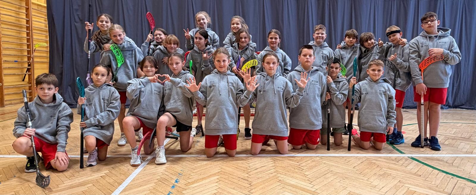 Apetyt na świat wspiera sekcję unihokeja!