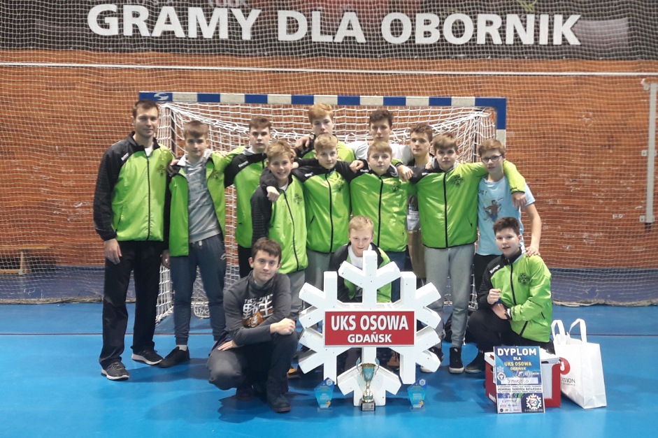 BARDZO DOBRY WYSTĘP NASZEJ DRUŻYNY NA VI OGÓLNOPOLSKIM GWIAZDKOWYM TURNIEJU PIŁKI RĘCZNEJ W OBORNIKACH - MEMORIAŁ TADEUSZA RATAJCZAKA 07-09.12.2018 r.
