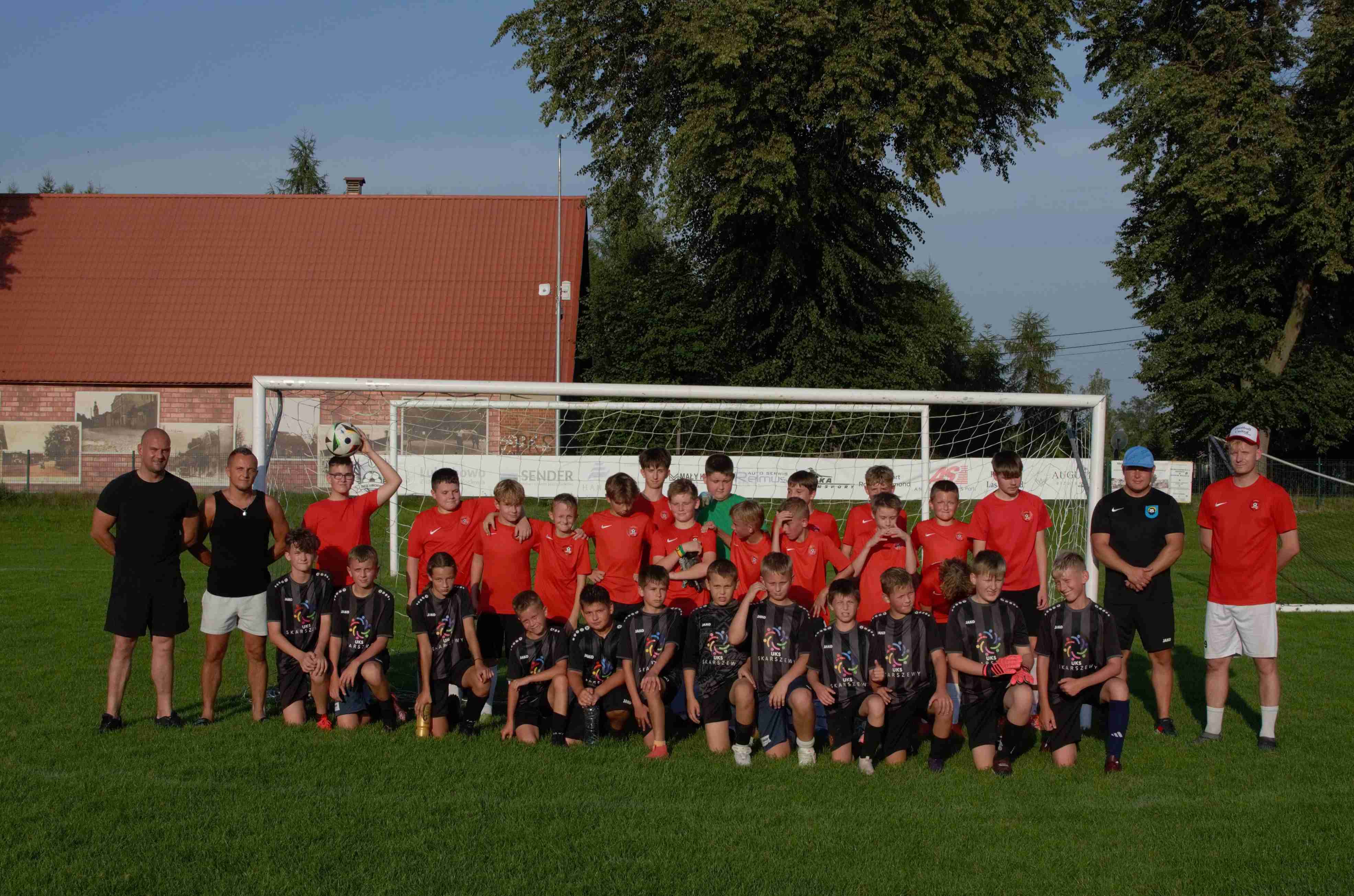 Mecz kontrolny Młodzika z UKS Skarszewy.